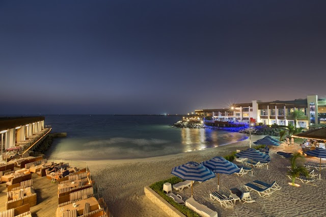Barefoot Lounge Beachside Outlet