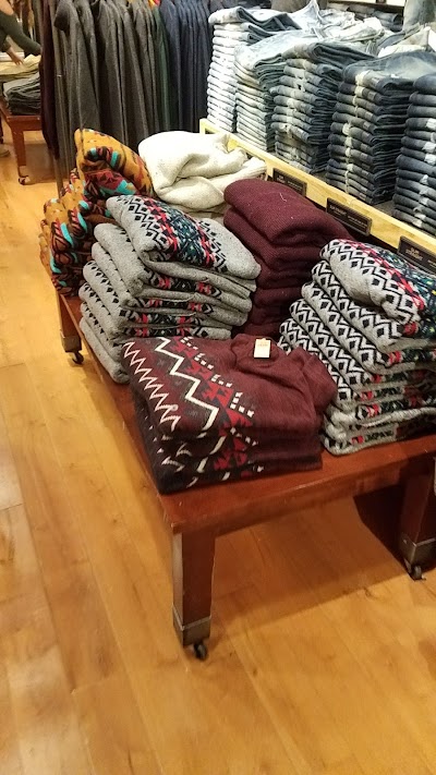 American Eagle Store