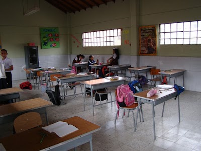 Photos of Colegio Paula Montal