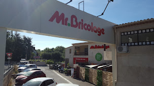 Photo n°13 de Mr.Bricolage Le Rouret à Le Rouret (Magasin d'outillage)
