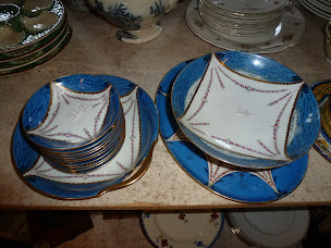 Photo n°5 de Brocante Le Petit Chineur à Le Donjon (Magasin d'antiquités)