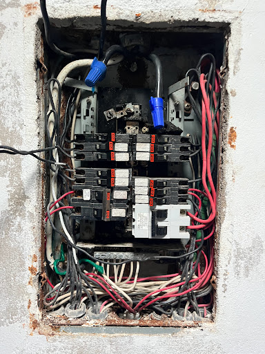 Perito Electricista Certificaciones Se Realizan Trabajo Electrico Bayamon Toa alta Toa baja Dorado - Thumbnail