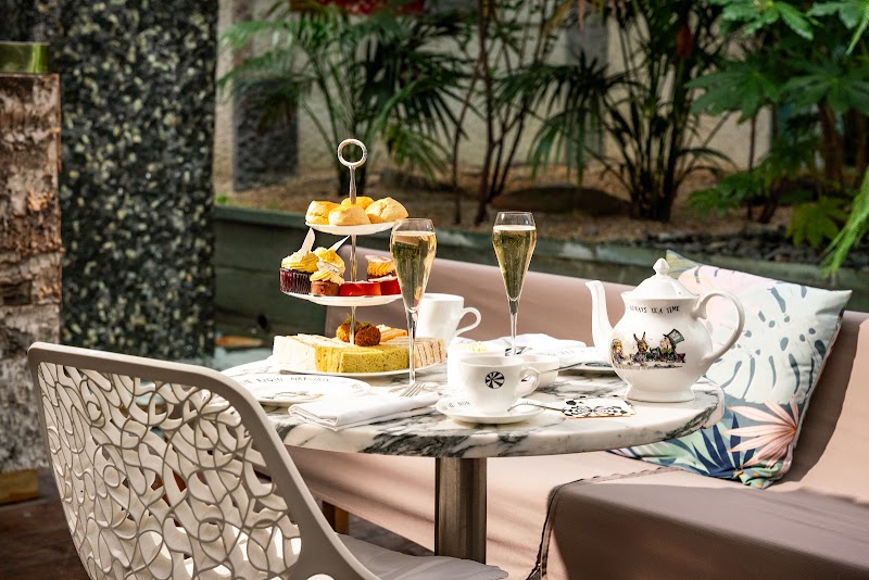 Mad Hatters Afternoon Tea