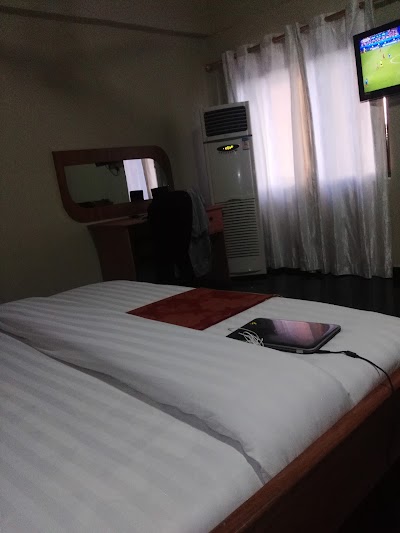 Photos of Glamossay Hotel