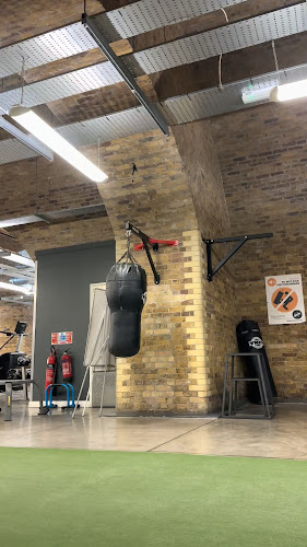 Reviews of Fitness4Less Southwark in London - Gym