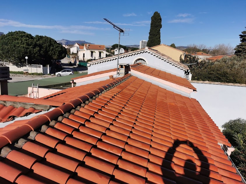 ACM Batitoiture couvreur six fours les plages