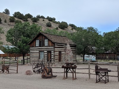 Pioneer Store Museum