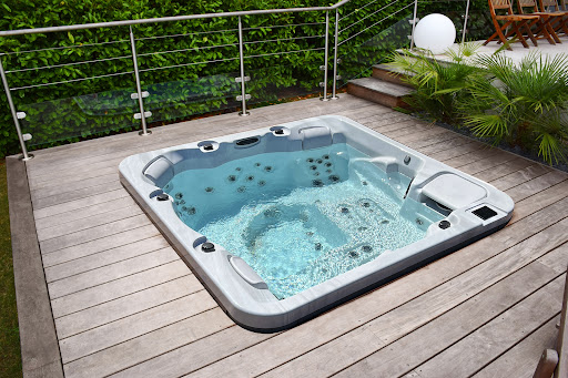 Photo de BONHEUR PISCINES & SPAS Laval 53 à Bazouges-la-Pérouse (35560)