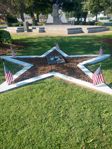 Monument Park - Visual