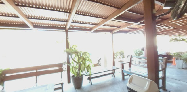 https://linktr.ee/estaleirorestaurante