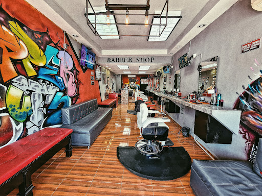 Upper Cutz Cancun