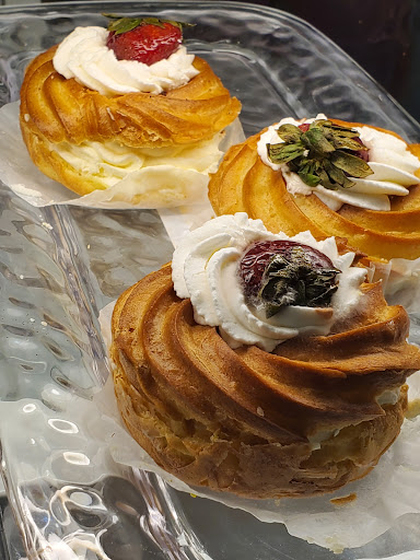 Denj Pastry Gallery - Canada