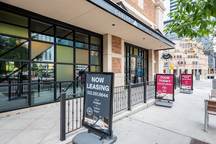 Gables Republic Square by null