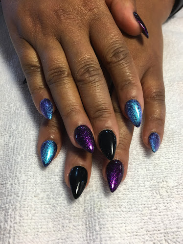 Spa Nails 2