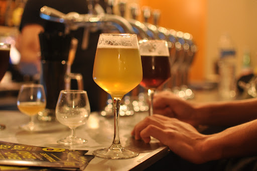 Bar L'Autruche - Brasserie Du Bec - Thumbnail