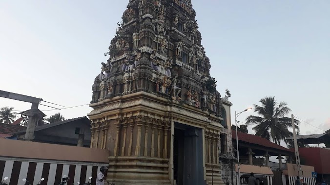 Vannai Vaiththeesvaran Kovil Outside Hall, Author: Aphiram Aravinthan