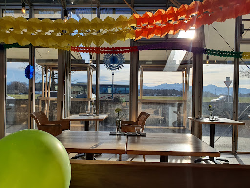 Cafe Bakery Bauer