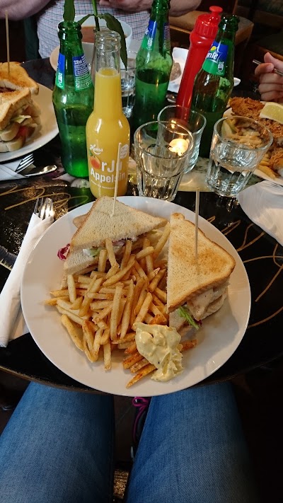 Photos of Caf&eacute; Magenta
