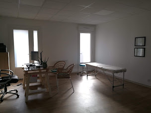 Photo n°2 de Cabinet d'ostéopathie de Valdivienne à Valdivienne (Ostéopathe)
