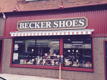 Becker Shoes Bracebridge Logo