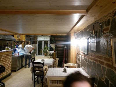 Photos of Restorant ' Pirro'. Pula t&euml; pjekura