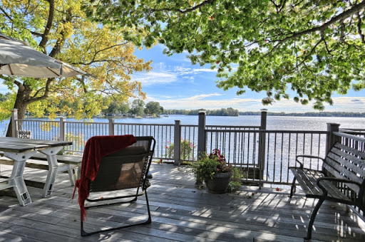 RE/MAX Lakes Realtors - Thumbnail