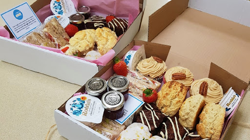 Daisy Bakes - Visual