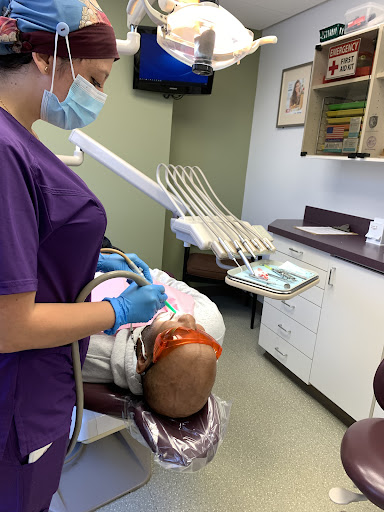 Dentist in Stamford CT - Supreme Dentist Stamford - Dental Implant Specialist and Emergency Dentist