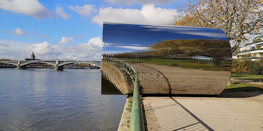 Skulptur "Dem Wasser gewidmet" - Thumbnail