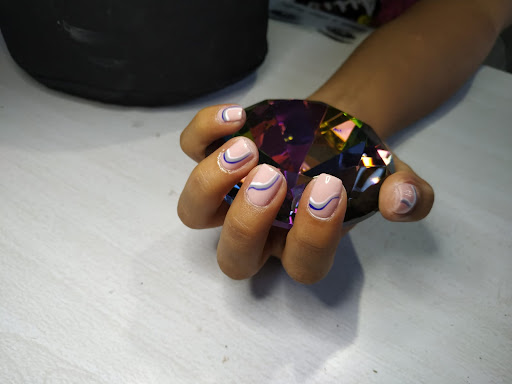 Hadasa Nails and lashes