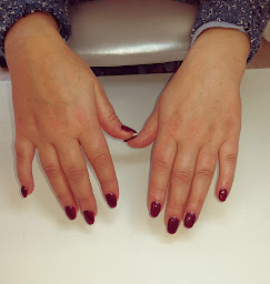 Photo n°2 de Ongles & cils perfect à Saint-Malo (Salon de manucure)