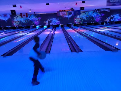 Midway Lanes Club & Trophy