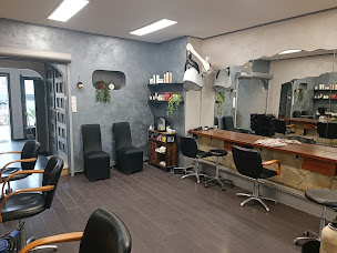 Photo n°14 de Visio n'Hair (anciennement Chrystel) à Valleiry (Salon de coiffure)