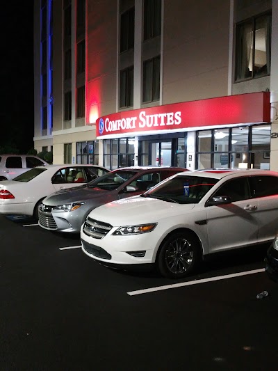Photos of Comfort Suites Northlake