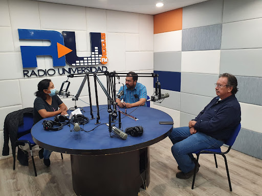 Radio - UJED - Visual