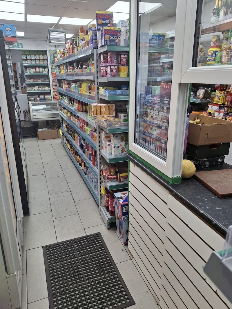 Green Man Fresh & Frozen Fish & off license photo 2