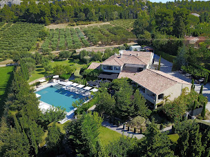 Photo n°38 de Nancy Bourguignon à Paradou (Restaurant méditerranéen)
