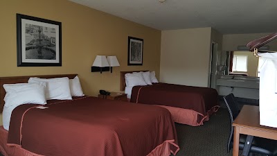 Photos of Howard Johnson Inn - Sandusky Park N. Entrance