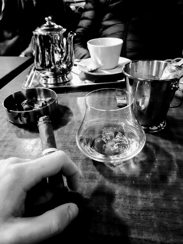 Le Grand Café