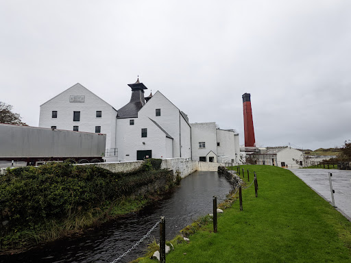 Lagavulin visitor center Logo