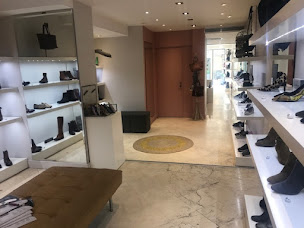 Photo n°3 de Décalé Chaussures à Aix-en-Provence (Magasin de chaussures)