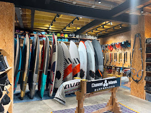 Photo n°9 de Side Shore Surf Shop à Brest (Magasin de skateboards)