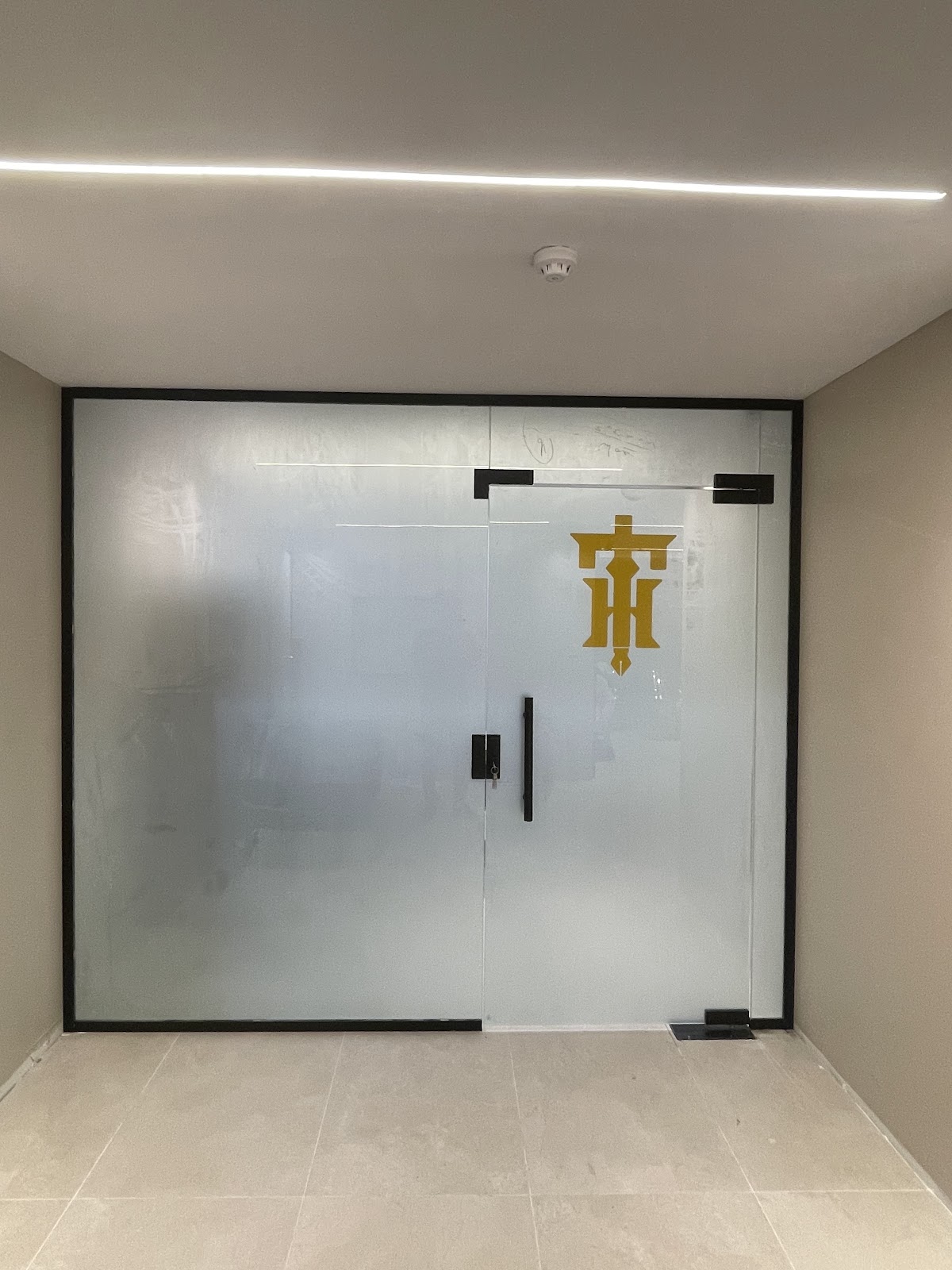 البدايه للزجاج و الديكورات - صورة 2