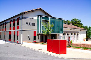 Photo n°1 de Mairie à Péchabou (Hôtel de ville)