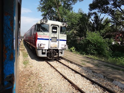 Photos of Phawt Kan Railway Station