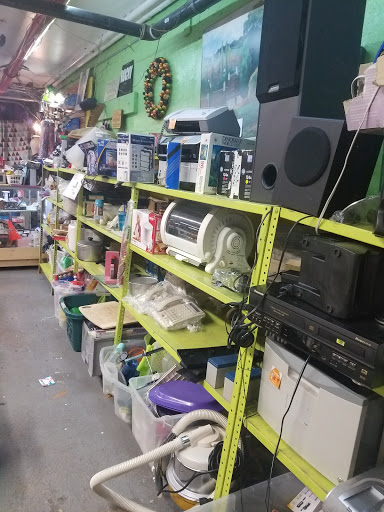 Closed Store - Visual
