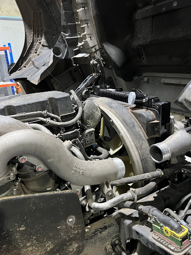 ENGINE WORKS - Visual