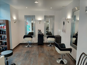 Photo n°3 de Karelys - Coiffeur Nantes Canclaux à Nantes (Barbier)