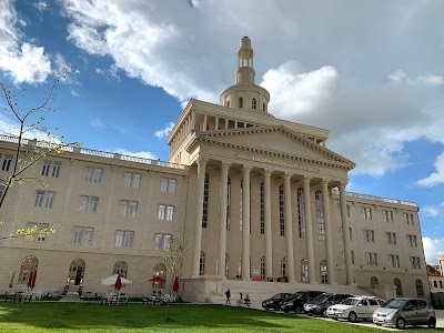 Universidad de Fier