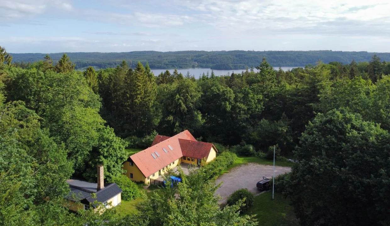 Limbjerggård